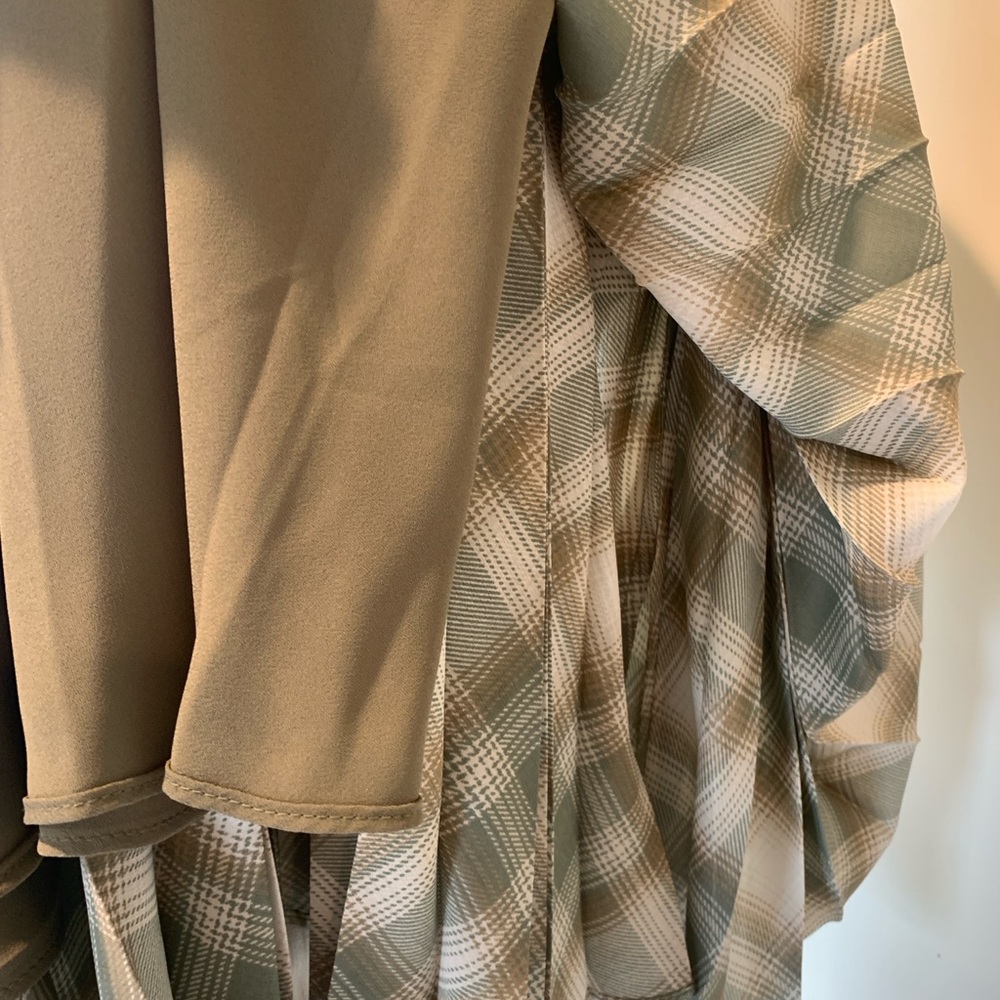 Ralph Lauren Green and Cream Pleated Midi Skirt - Picture 8 of 8